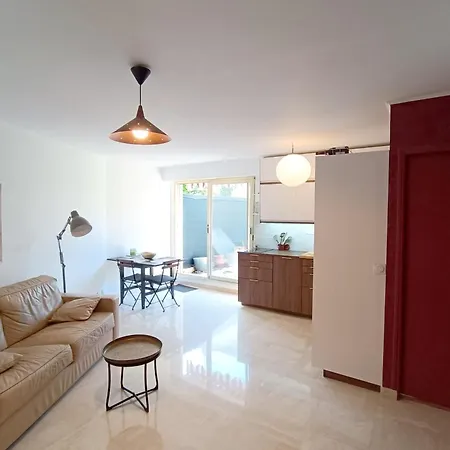 Refurbished With Terrace And Garden * Nizza